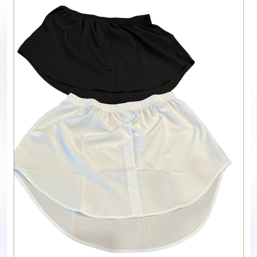 NWOT Pair of Black and White Women's Mini Skirts / Size XL